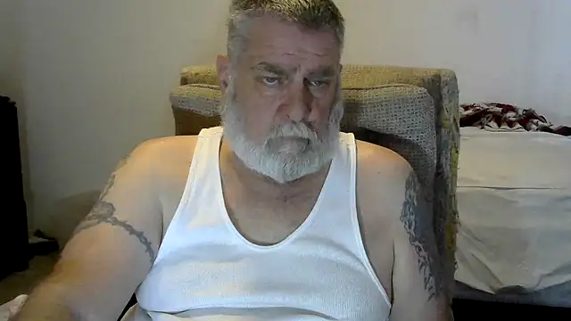 Snapshot of viejo_oso chatting on 02.21.26 viejo oso online show from 02.21.26