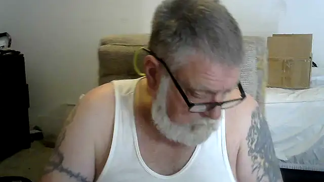 Snapshot of viejo_oso chatting on 03.01.26 viejo oso online show from 03.01.26