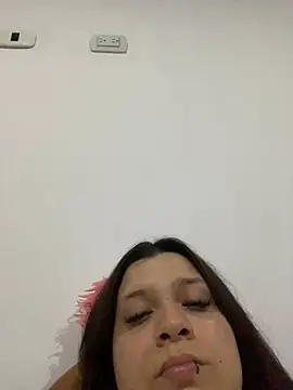 Snapshot of Sophia_cyrus11 chatting on 12.26.24 Sophia cyrus11 online show from 12.26.24