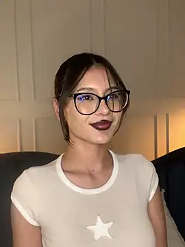 Abbydreams  online show from 02.23.25