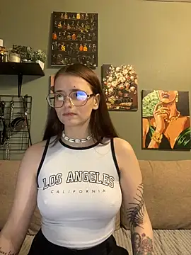 Snapshot of Sabrina_shells chatting on 03.16.25 Sabrina shells online show from 03.16.25