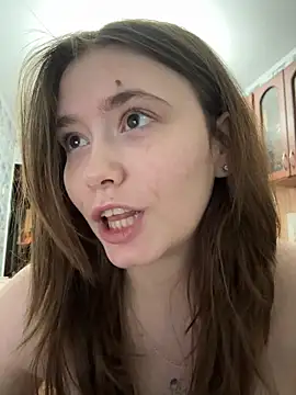 Snapshot of Sabrina_shells chatting on 11.20.25 Sabrina shells online show from 11.20.25