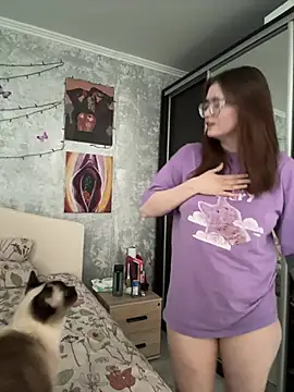 Snapshot of Sabrina_shells chatting on 03.08.26 Sabrina shells online show from 03.08.26