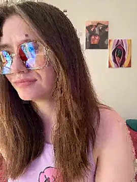 Snapshot of Sabrina_shells chatting on 04.01.26 Sabrina shells online show from 04.01.26