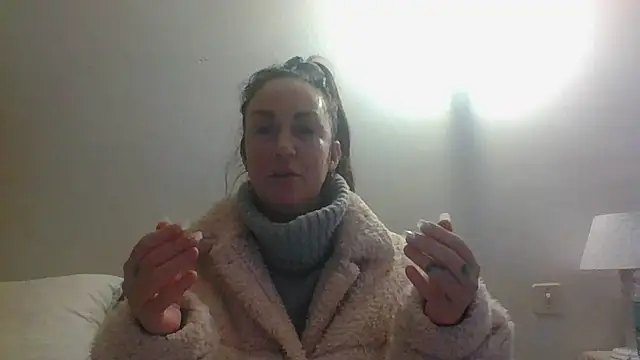 BELLAMORGANE1 online show from 01.01.25