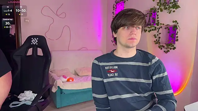 RobertAndLinela online show from 12.02.25