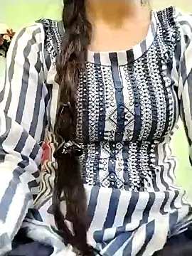 Snapshot of Somiya87 chatting on 01.23.25 Somiya87 online show from 01.23.25