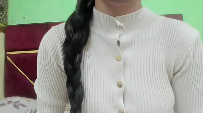 Snapshot of Somiya87 chatting on 02.25.25 Somiya87 online show from 02.25.25