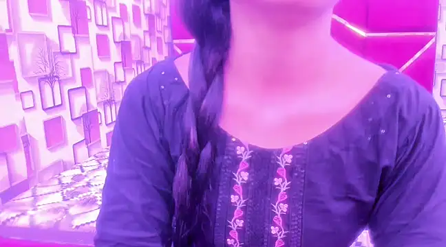 Snapshot of Somiya87 chatting on 03.12.25 Somiya87 online show from 03.12.25