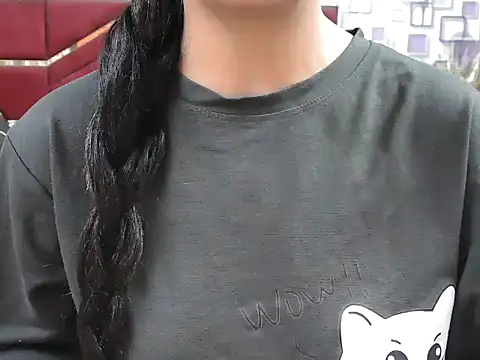 Snapshot of Somiya87 chatting on 10.25.25 Somiya87 online show from 10.25.25