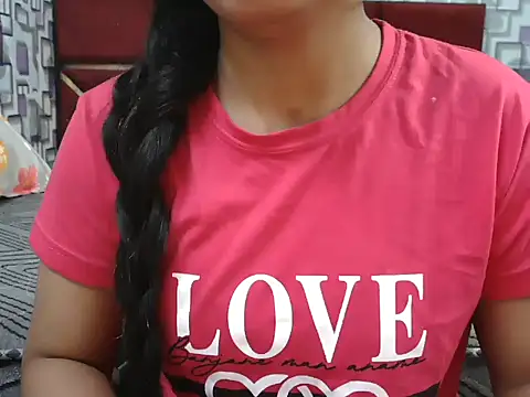 Snapshot of Somiya87 chatting on 11.15.25 Somiya87 online show from 11.15.25