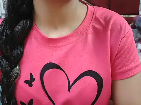 Snapshot of Somiya87 chatting on 11.25.25 Somiya87 online show from 11.25.25