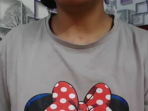 Snapshot of Somiya87 chatting on 12.05.25 Somiya87 online show from 12.05.25