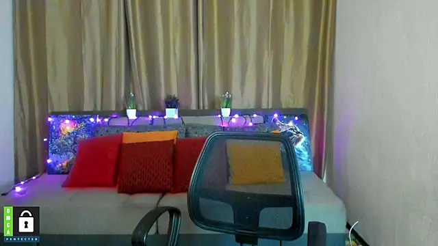 Arianasweety23 online show from 01.17.25