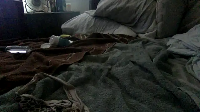 Snapshot of bubblebut420 chatting on 12.23.24 bubblebut420 online show from 12.23.24