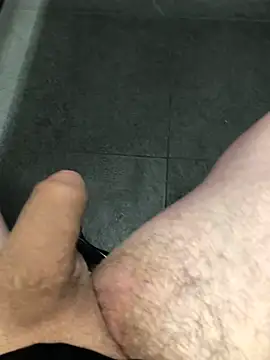 Snapshot of 22TT2295 chatting on 01.17.25 22TT2295 online show from 01.17.25