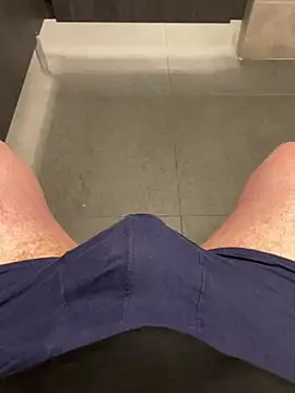 Snapshot of 22TT2295 chatting on 01.23.25 22TT2295 online show from 01.23.25