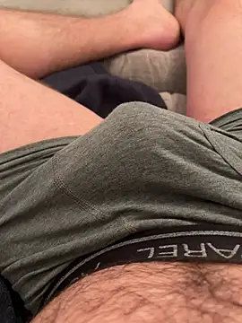 Snapshot of 22TT2295 chatting on 03.15.25 22TT2295 online show from 03.15.25