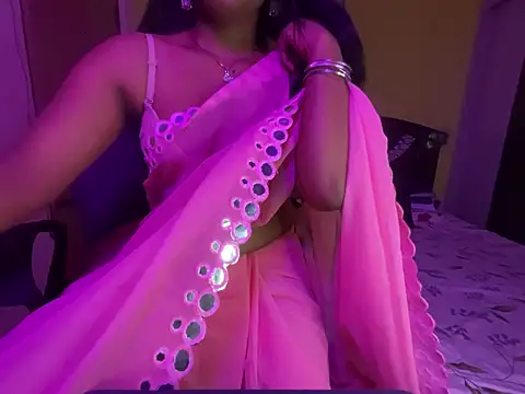 Snapshot of sexyhoney27 chatting on 03.15.25 sexyhoney27 online show from 03.15.25