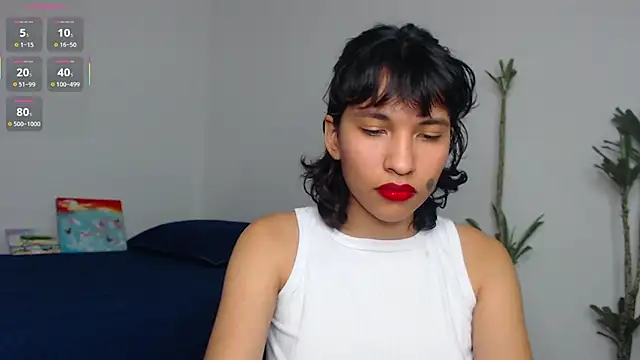 Snapshot of mari_heart chatting on 01.24.25 mari heart online show from 01.24.25