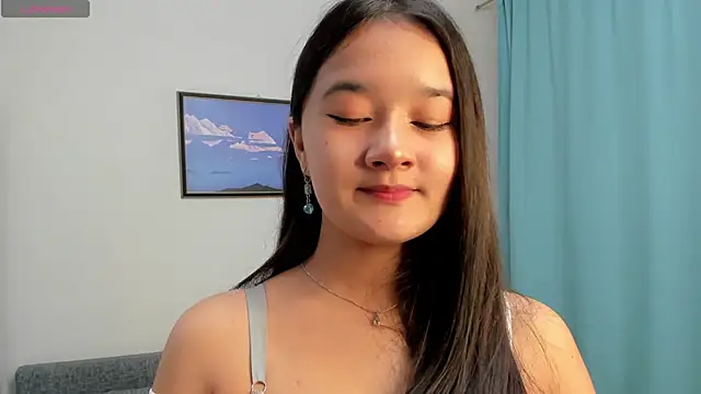 Maekko online show from 10.08.25