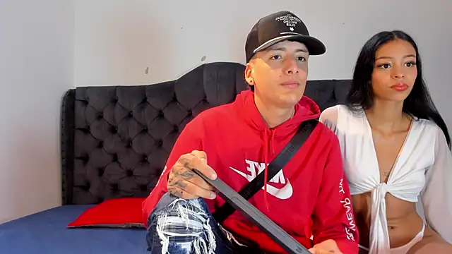 Snapshot of two_milkyway chatting on 11.29.25 two milkyway online show from 11.29.25