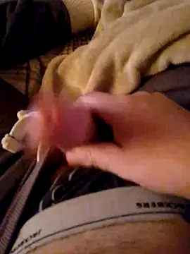 Snapshot of MaxiFabry chatting on 10.29.25 MaxiFabry online show from 10.29.25