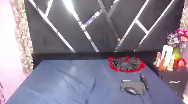 Snapshot of alison_deep chatting on 02.17.25 alison deep online show from 02.17.25