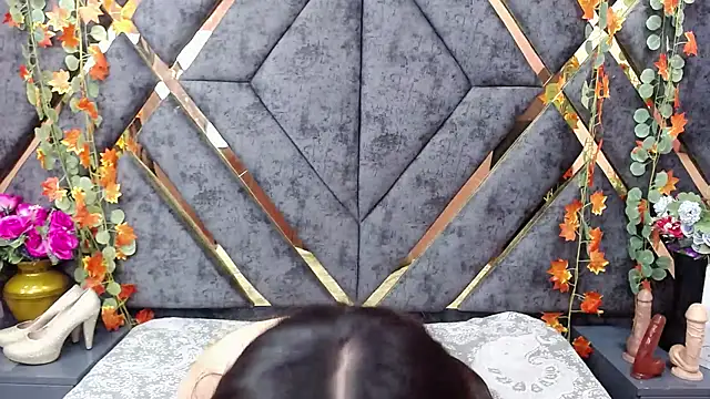 Snapshot of alison_deep chatting on 09.10.25 alison deep online show from 09.10.25