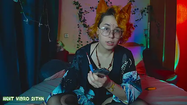 TrickyKitsune online show from 03.10.25