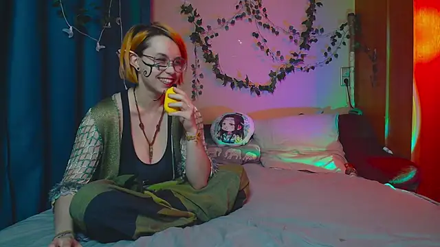 TrickyKitsune online show from 03.21.25