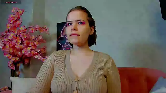 Snapshot of EricaElliott chatting on 01.29.25 EricaElliott online show from 01.29.25