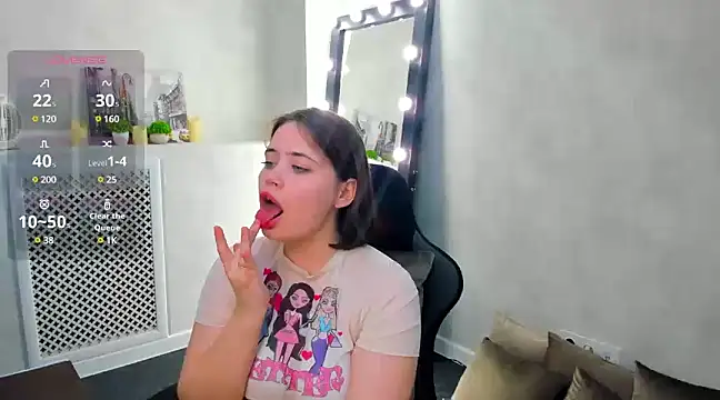 Snapshot of EricaElliott chatting on 02.25.25 EricaElliott online show from 02.25.25