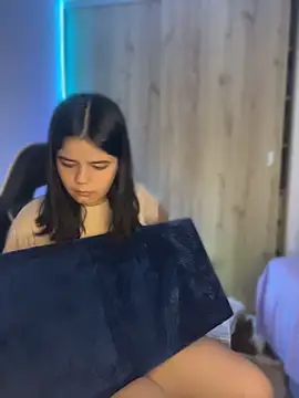 pretty angela1 online show from 04.16.26