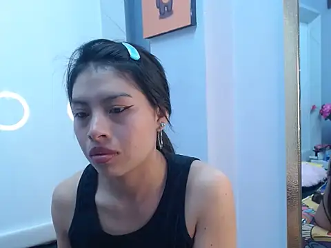 Snapshot of Chloe_Martini chatting on 01.15.25 Chloe Martini online show from 01.15.25