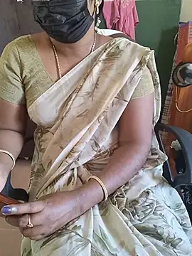 Snapshot of Tamil_roja69 chatting on 05.18.26 Tamil roja69 online show from 05.18.26