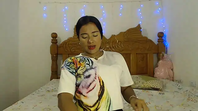 Snapshot of Coral0403 chatting on 01.31.25 Coral0403 online show from 01.31.25