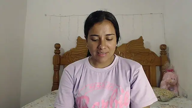 Snapshot of Coral0403 chatting on 02.05.25 Coral0403 online show from 02.05.25