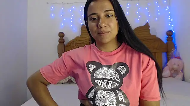 Snapshot of Coral0403 chatting on 02.06.25 Coral0403 online show from 02.06.25