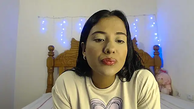 Snapshot of Coral0403 chatting on 02.11.25 Coral0403 online show from 02.11.25