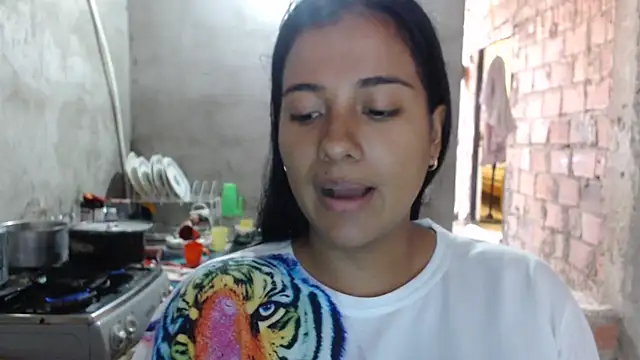 Snapshot of Coral0403 chatting on 02.22.25 Coral0403 online show from 02.22.25