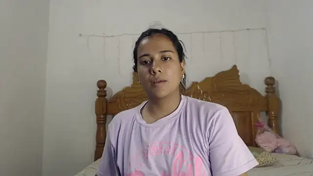 Snapshot of Coral0403 chatting on 02.24.25 Coral0403 online show from 02.24.25