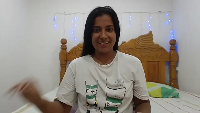 Snapshot of Coral0403 chatting on 03.16.25 Coral0403 online show from 03.16.25