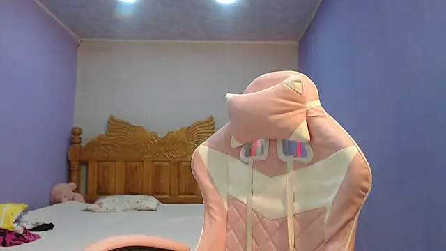 Snapshot of Coral0403 chatting on 09.14.25 Coral0403 online show from 09.14.25