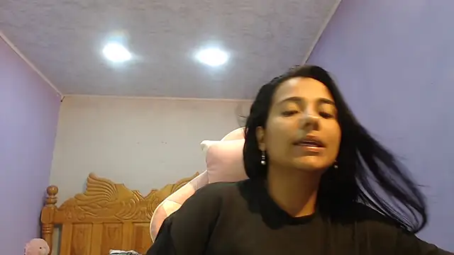 Snapshot of Coral0403 chatting on 09.18.25 Coral0403 online show from 09.18.25