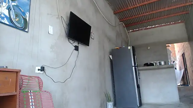 Snapshot of Coral0403 chatting on 09.24.25 Coral0403 online show from 09.24.25