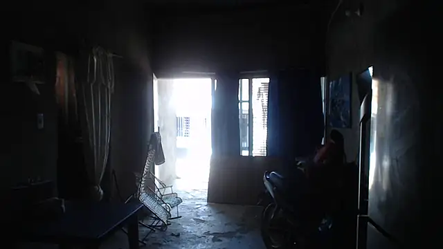 Snapshot of Coral0403 chatting on 11.08.25 Coral0403 online show from 11.08.25