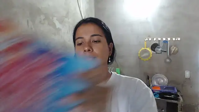 Snapshot of Coral0403 chatting on 11.16.25 Coral0403 online show from 11.16.25