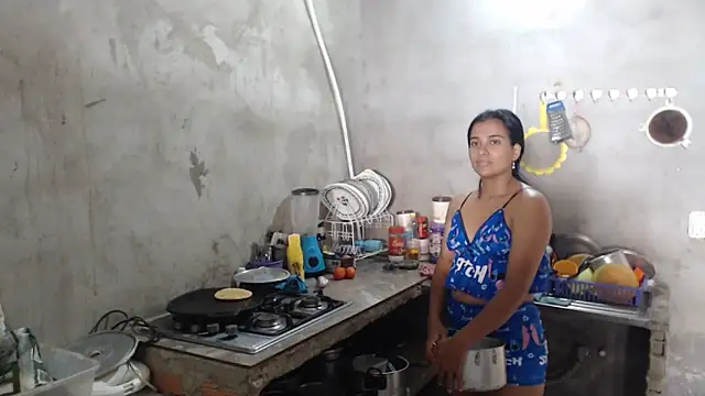 Snapshot of Coral0403 chatting on 11.30.25 Coral0403 online show from 11.30.25