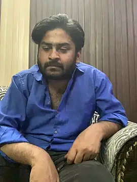 Snapshot of indihotguy chatting on 03.17.25 indihotguy online show from 03.17.25